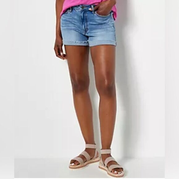 Candace Cameron Bure Pants - Candace Cameron Bure dark wash Denim Short 20W NWT